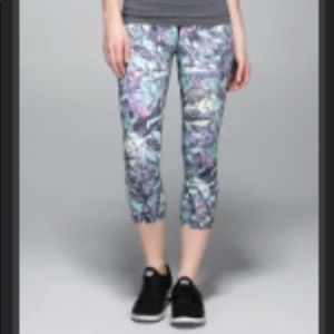 Lululemon crop running leggings size 6